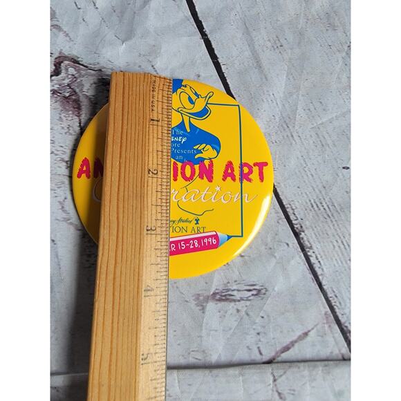 Vintage 1996 Walt Disney Studios Animation Art Celebration Button Donald Duck - Picture 2 of 4